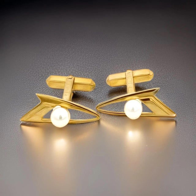Metal 1990s Mikimoto Estate Akoya Pearl Cufflinks Overlay 14k Gold, 2 Pieces For Sale - Image 7 of 11