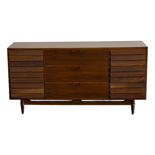 1960s Walnut Dresser With Brass Accents by American of Martinsville For Sale