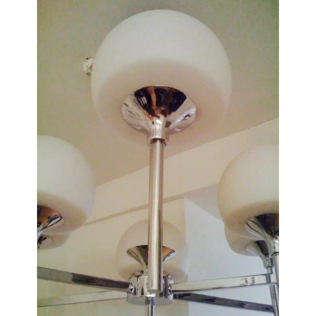 White & Chrome Reggiani Italian Chandelier For Sale - Image 4 of 10