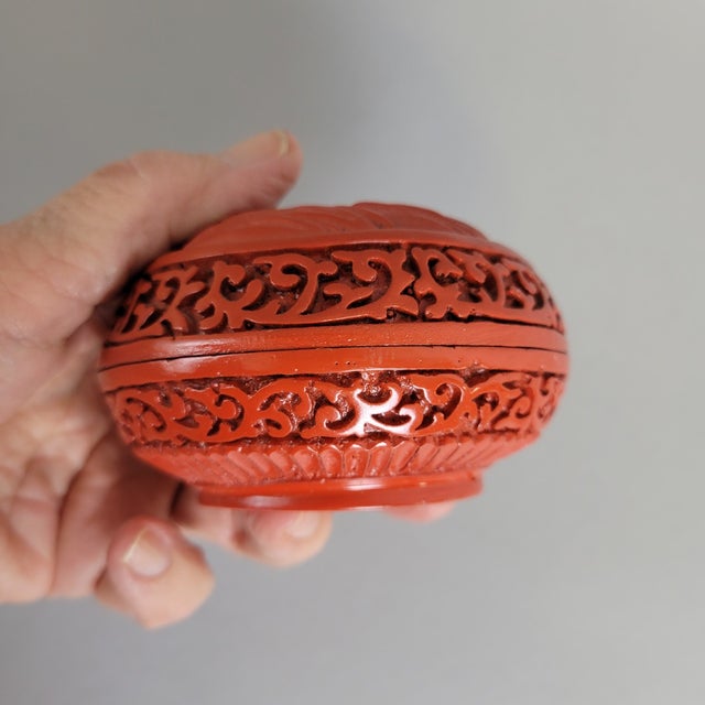 Chinese Modern Carved Cinnabar-Style Lacquer Box With Peony Motif For Sale - Image 3 of 6