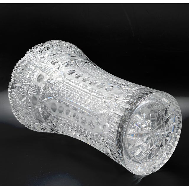 Mid-Century Modern Parisian Crystal Vase with Hand-Cut Star Base, 1950s For Sale - Image 3 of 16
