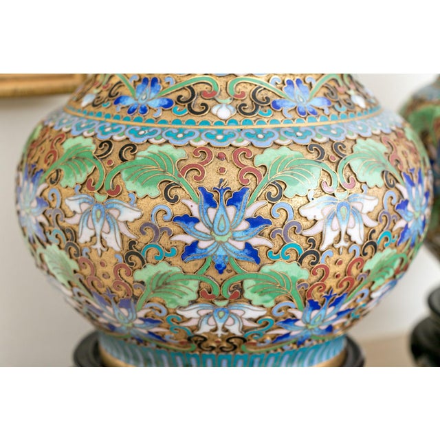 Antique Chinese Cloisonné and Gilded Bronze Covered Ginger Jars—A Pair For Sale In New York - Image 6 of 7