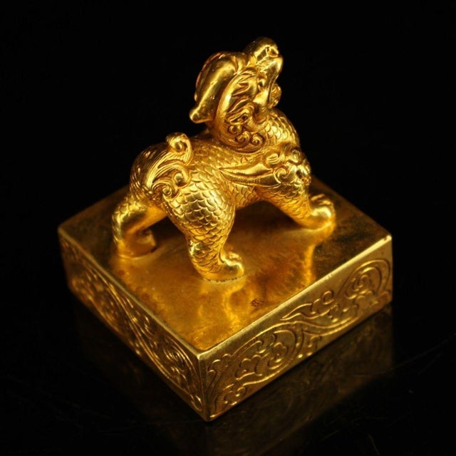 Late 19th Century Late 19th Century Gilt Bronze Qilin Seal Stamp, Mythical Beast Figure, 650g For Sale - Image 5 of 8