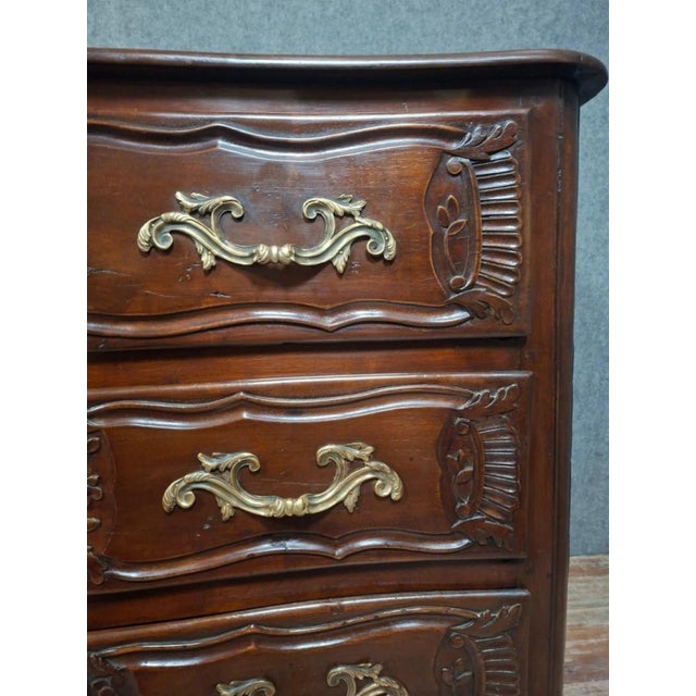 Wood 18th Century Louis XV Lyonnaise Commode in Molded and Carved Walnut For Sale - Image 7 of 13