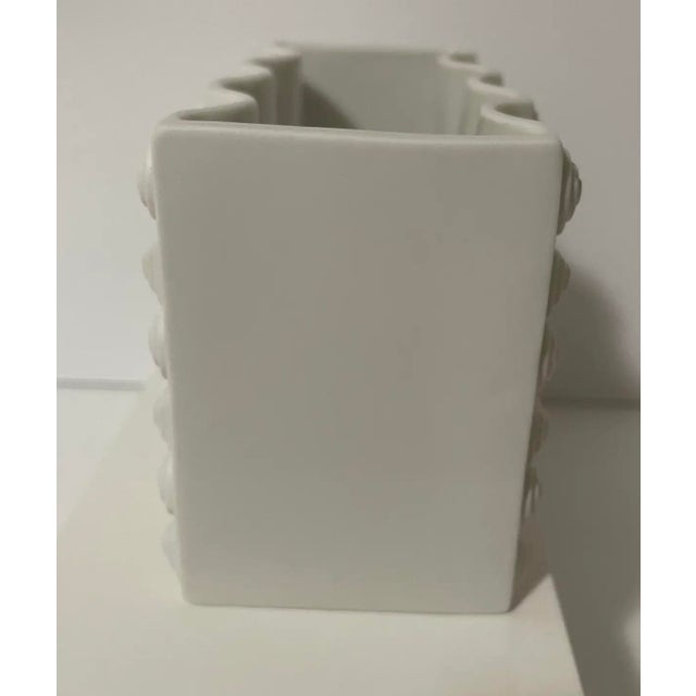 Vintage Heinrich Selb Bavaria White Modernist Porcelain Vase #1991 For Sale - Image 9 of 12