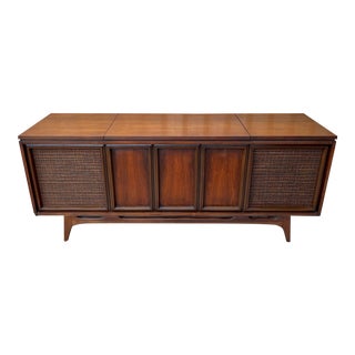 Vintage Mid-Century Modern Sears Silverstone Stereo Console/ Credenza For Sale