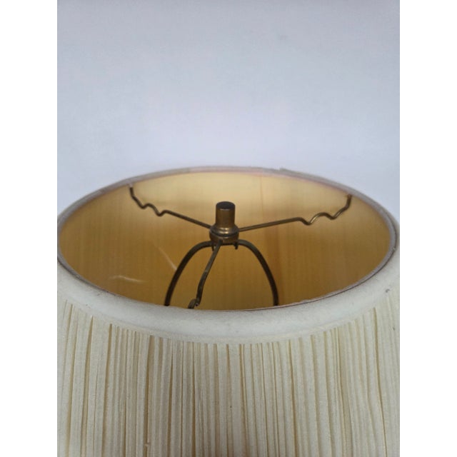 Stiffel 1960s Neoclassical Revival Brass Stiffel Baluster Table Lamp For Sale - Image 4 of 10