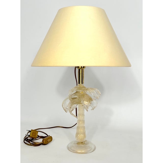 Modern Mid-Century Brass and Murano Glass Table Lamp from Tommaso Barbi, 1970s For Sale - Image 3 of 9