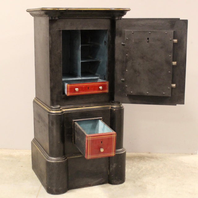Industrial Safe in Wood and Iron For Sale - Image 3 of 18