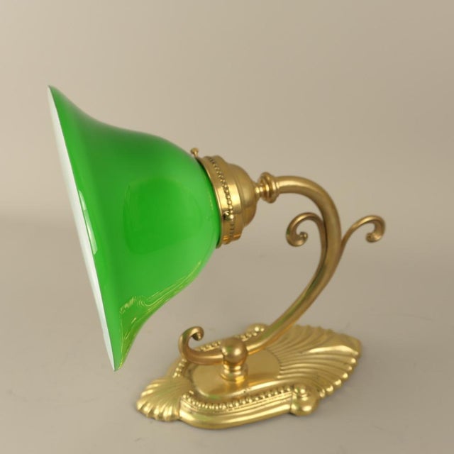 1920s Art Nouveau Brass Wall Lamp with Green Flashed Glass, Vienna, 1910s For Sale - Image 5 of 7