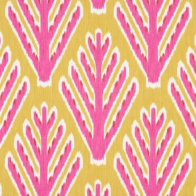 Based on an antique Uzbek document, this ikat is a classic version of the genre printed on a sateen weave for an elegant,...