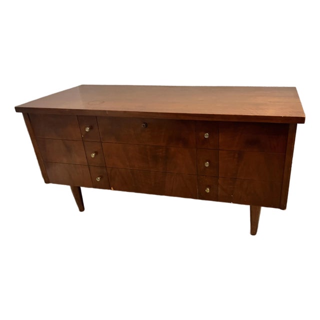 1964 Lane Cedar Hope Chest - Mid-Century Modern With New Safety Lock For Sale