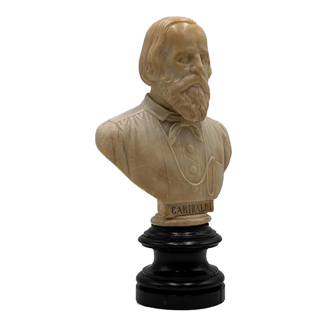 Unknown - Portrait of Giuseppe Garibaldi - Original Marble Sculpture - Late 19th Century For Sale