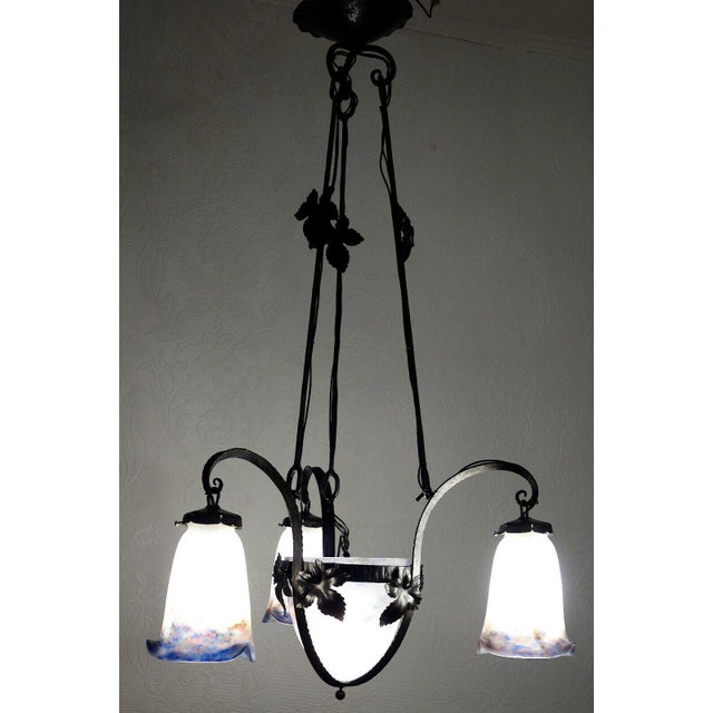 Black Antique Art Nouveau 4-Light Chandelier from Muller Frères Luneville, 1920s For Sale - Image 8 of 13