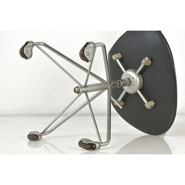 Model 3107 Desk Chair with Wheels by Arne Jacobsen for Fritz Hansen, Denmark 1955 For Sale - Image 10 of 16