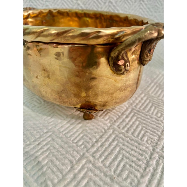 Vintage Hammered Brass Cachepot Planter With Paw Feet and Decorative Handles For Sale - Image 4 of 11