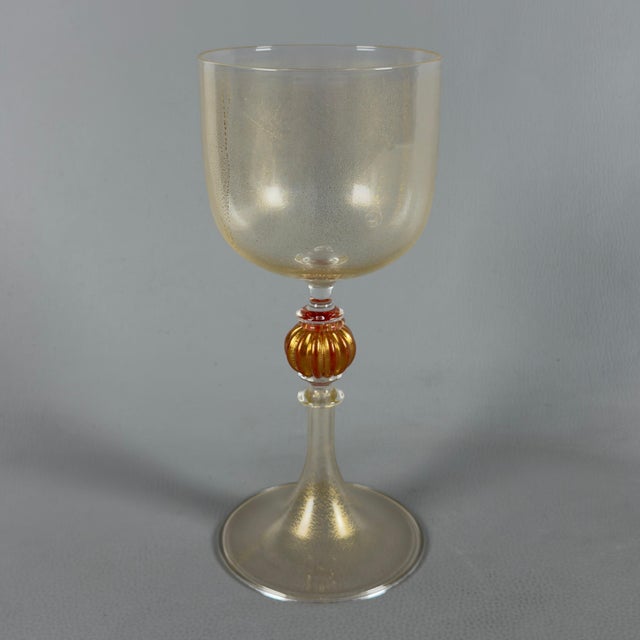 Modern Submerged Gilded Sacred Chalice and Saucer in Murano Glass from Seguso Vetri D'Arte, 1970s, Set of 2 For Sale - Image 3 of 14