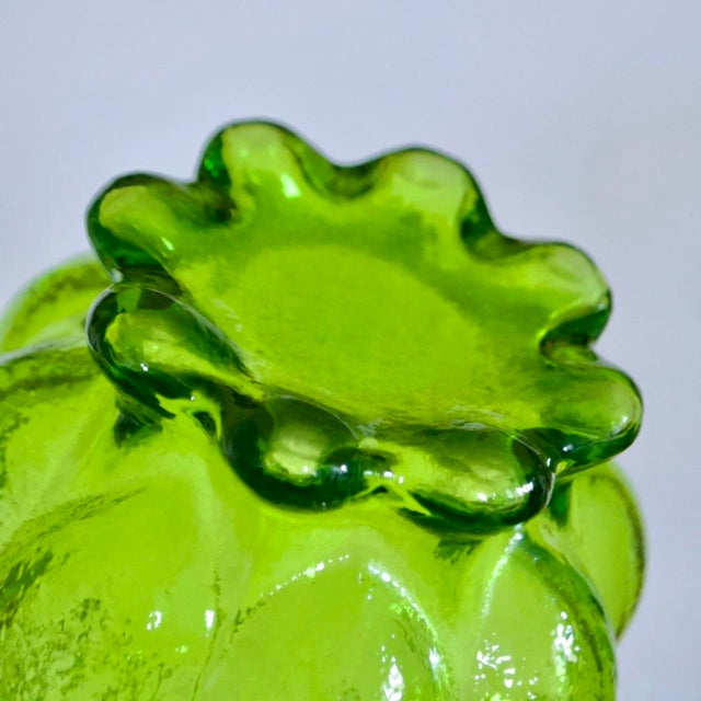 14” Kanawha Dark Uranium Glass Swung Vase – Uv Reactive Vintage Art Glass For Sale - Image 4 of 5