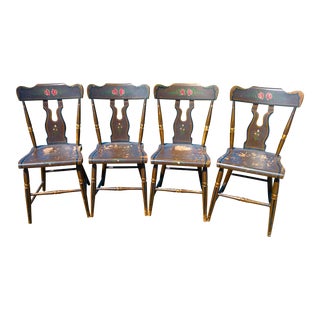 1930s Paint Decorated Plank Bottom Kitchen Dining Chairs- Set of 4 For Sale