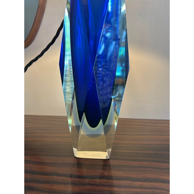Table lamp made from a faceted, multicolored Murano glass block (Italy, circa 1960, Sommerso technique, attributed to...