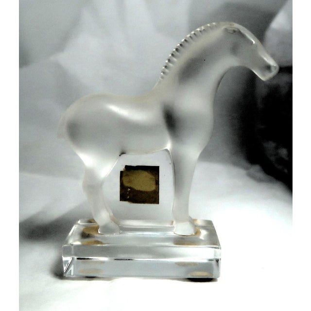 Late 20th Century Lalique (France) - Exquisite Signed Clear and Frosted Tang Horse With Original Label, Retired - For Sale - Image 14 of 16