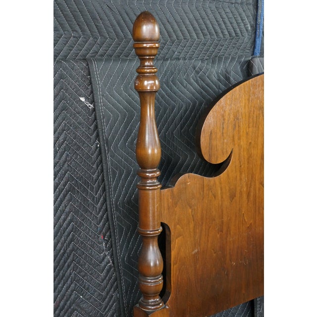 Antique Early American Colonial Style Mahogany 4 Post Acorn Finial Full Size Bed For Sale - Image 12 of 18