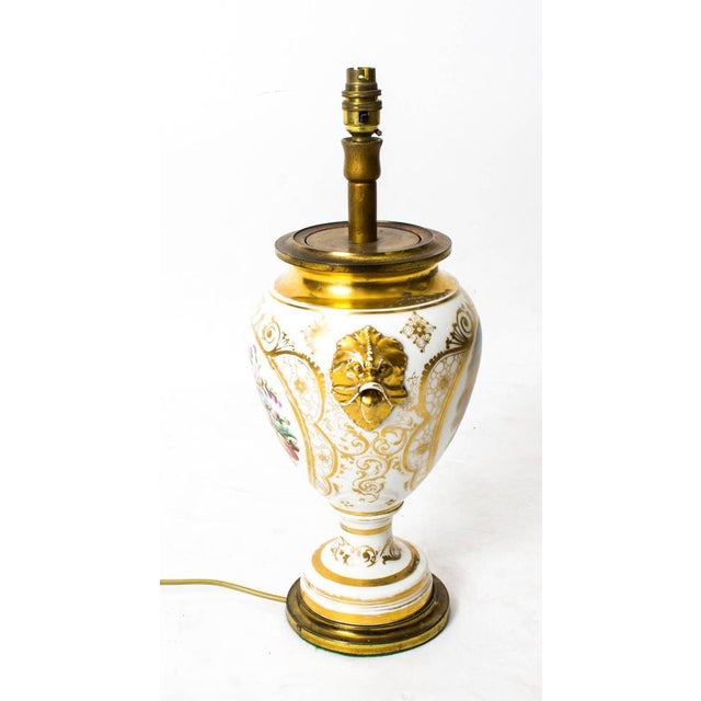 19th Century French Hand-Painted & Gilt Porcelain Table Lamp For Sale - Image 5 of 11