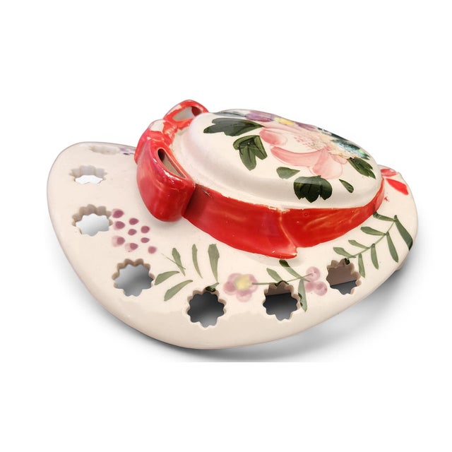 Traditional Vintage Porcelain Hat Shaped Hanging Wall Pocket Vase ~ Made in Japan, 1960s For Sale - Image 3 of 5