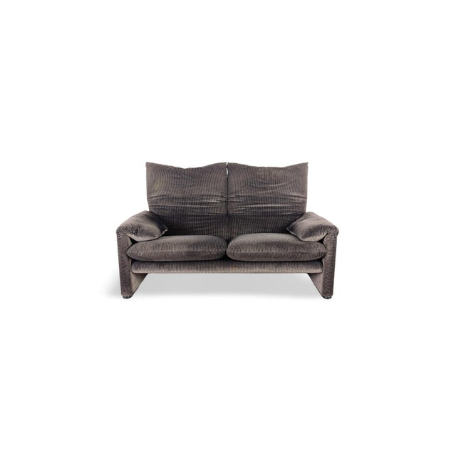 Textile Maralunga Two-Seater Sofa by Vico Magistretti for Cassina For Sale - Image 7 of 10
