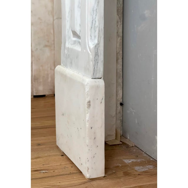Early 20th Century Neoclassical White Marble Mantel For Sale - Image 9 of 10