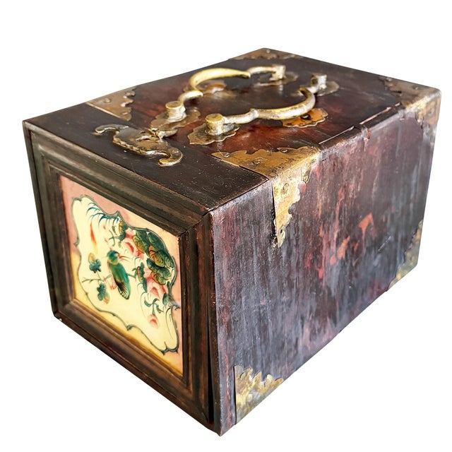 Antique Chinese Painted Wood Jewelry Box With Mirror and Brass Fittings For Sale - Image 4 of 10