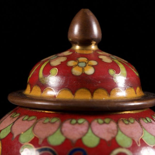 Pair of Vintage Chinese Red Cloisonné Lotus Scroll Ginger Jars For Sale - Image 4 of 9
