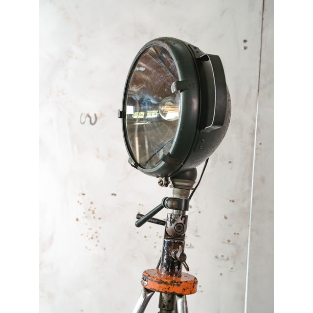 Metal 20th Century Military Field Spotlight Floor Lamp from Bosch Eisemann, Germany, 1960s For Sale - Image 7 of 18