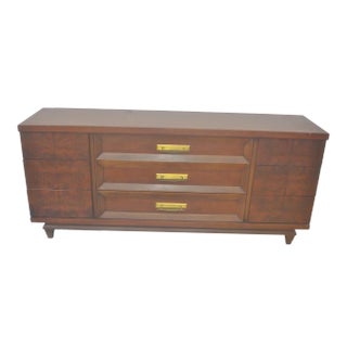 American Mid Century 1960s Kent-Coffey “The Grandeur” Nine-Drawer Dresser For Sale