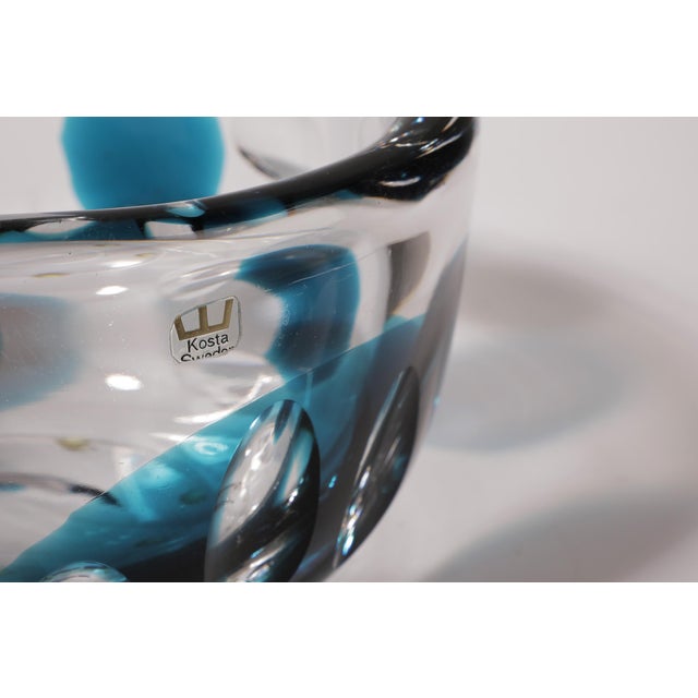 Mid-Century Bowl by Vicke Lindstrand for Kosta For Sale - Image 3 of 4