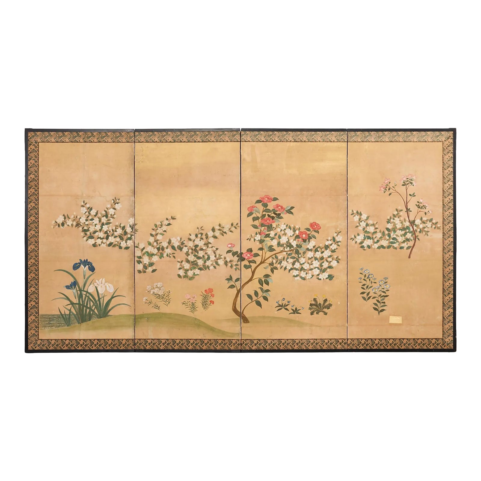 shiribonshi様のディスプレイ Japanese Showa Four Panel Screen Spring Flowers on Gilt | Chairish