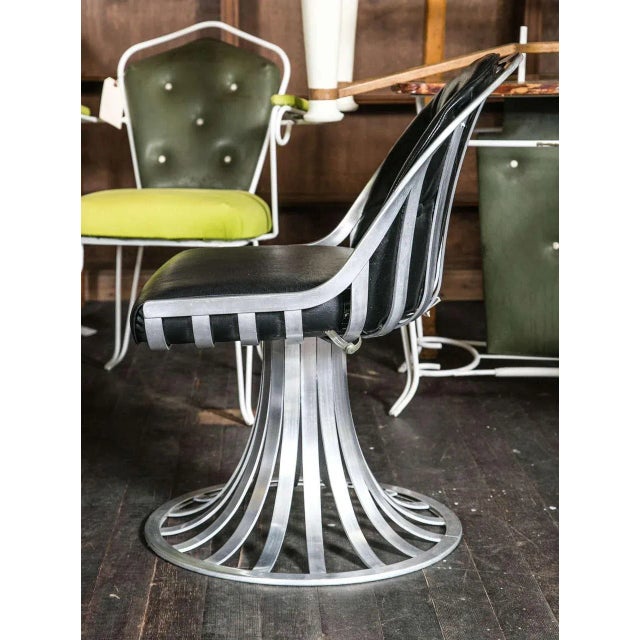 1960s 1960s Vintage Russell Woodard Round Table Set- 5 Pieces For Sale - Image 5 of 11