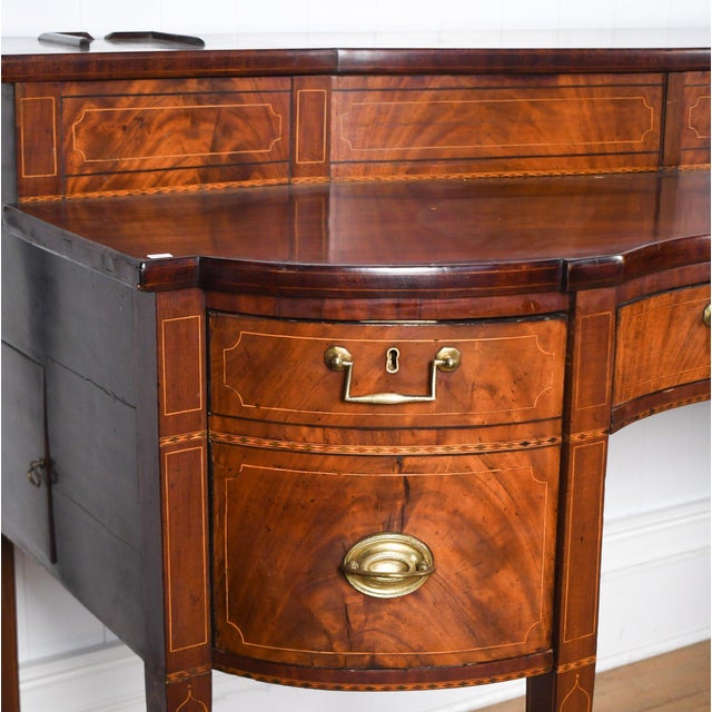 English English Flame Mahogany Serpentine Sideboard With Satinwood Inlay, Late 18thC / Early 19thC For Sale - Image 3 of 9