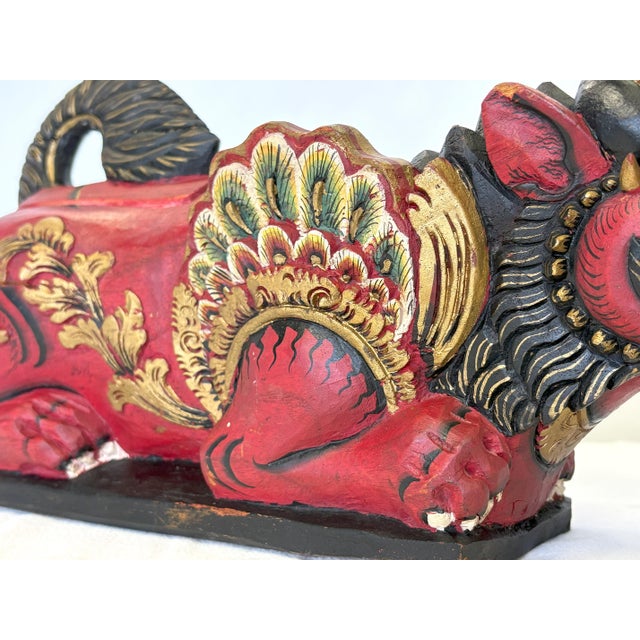 Red Balinese Carved Wood Singa Lion Sacred Ritual Box From Takashimaya New York C1983 For Sale - Image 8 of 12