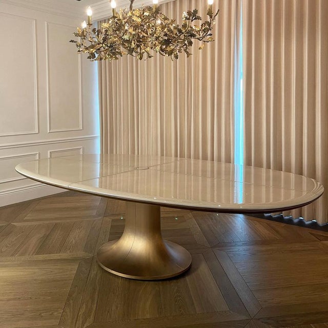 Early 21st Century Oval Pyrolave and Bronze Pedestal Dining Table, by Giorgetti, Italy 2018 For Sale - Image 5 of 12