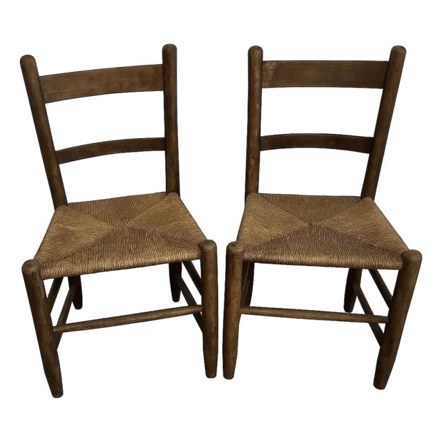 1950s Pair of Handcrafted Oak and Woven Rush Chairs, Northern Michigan, Mackinac Amish Joinery For Sale