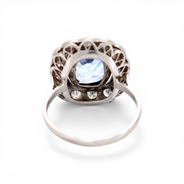 Early 20th Century Art Deco Platinum Pompadour Ring - 4ct Unheated Ceylon Sapphire & Diamonds, Size 7.25 For Sale - Image 5 of 7
