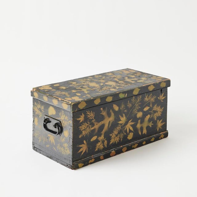 Antique Painted Chest in Leaf Design, American, Early 20th Century For Sale - Image 4 of 9