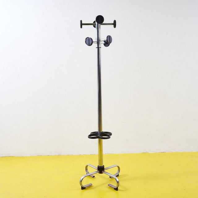 Black Coat Rack in Chrome Metal For Sale - Image 8 of 8