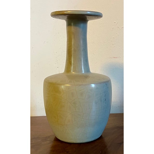Ceramic Chinese Celadon Crackle Glaze Mallet Shape Vase - Early 20th Century in the Style of Song Dynasty Imperial Ceramics For Sale - Image 7 of 14