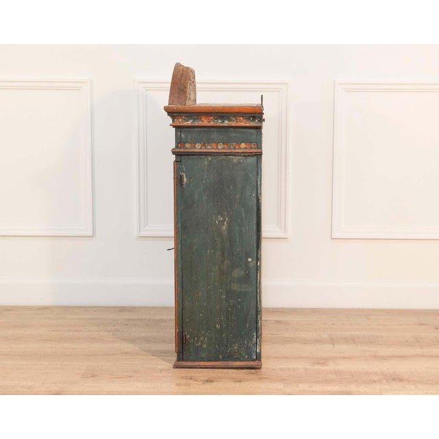 19th Century Painted Skåne Wall Cabinet with Reeded Doors, Sweden For Sale - Image 13 of 14