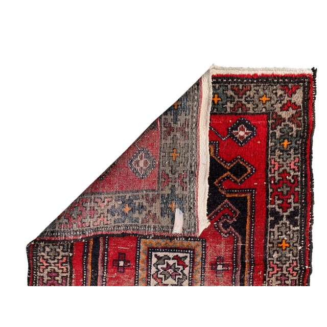 Vintage Wool Motif Rug-3’2’x4’4" For Sale - Image 4 of 7