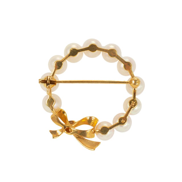 Early 21st Century Vintage Mikimoto 18k Yellow Gold Pearl Wreath Brooch For Sale - Image 5 of 6
