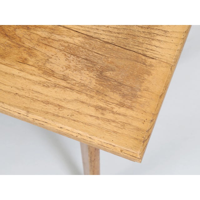 1940s Vintage American Ranch Oak Side Table or End Table Wagon Wheel Design For Sale - Image 5 of 12