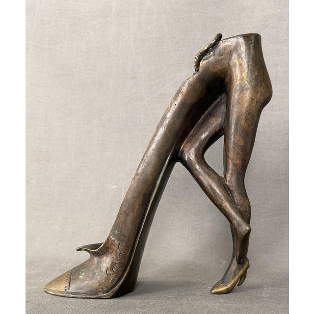 Bronze sculpture with a surrealist motif, signed W.T. Chai, Bronze 24 x 7.3 x 20 cm Weight 1,789 g Candle holder This...